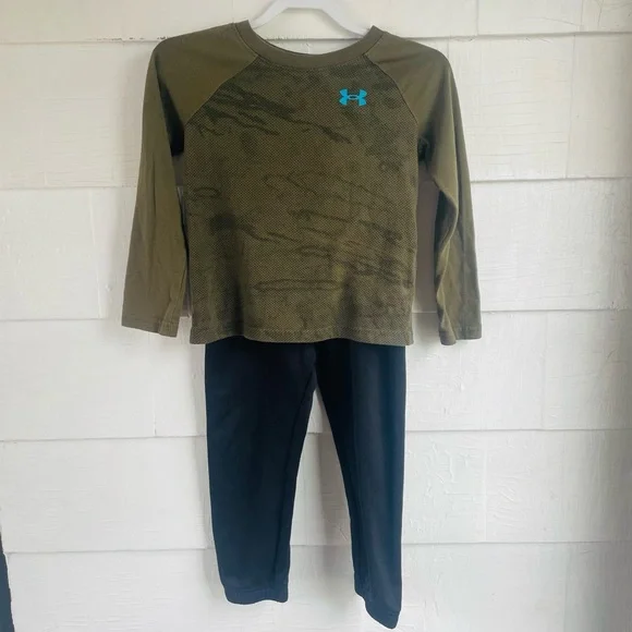 Under Armour Outfit - Picture 1 of 6